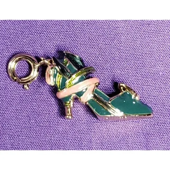 Vintage Kenneth J Lane Signed Shoe Charm Pink & Green Enamel On Gold Tone Metal - Picture 2 of 9